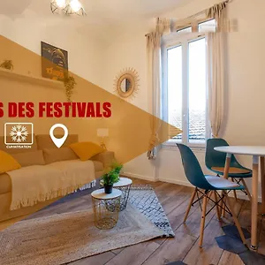 https://hyper-centre-cannes-180-metres-plage.fr-provencehotel.com
