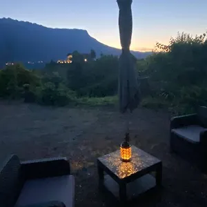 Au Calme Avec Vue Magnifique à Maximin Appartement